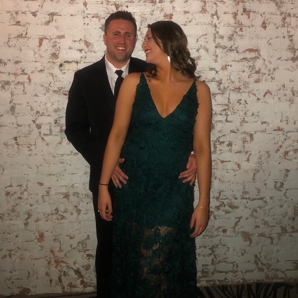 Meet your Posher, Amanda - Picture 3 of 3